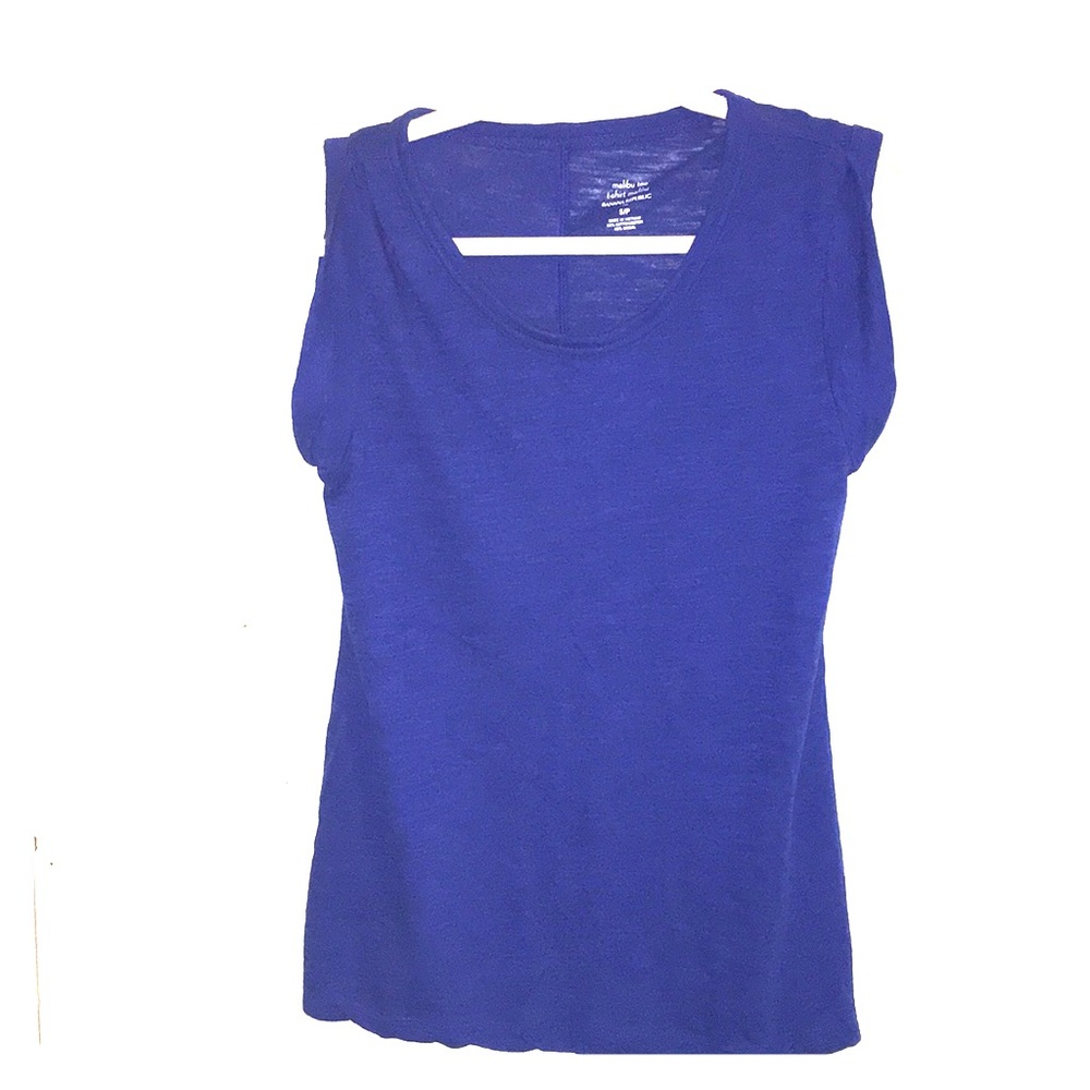 Banana Republic Malibu tee-roll sleeve tank